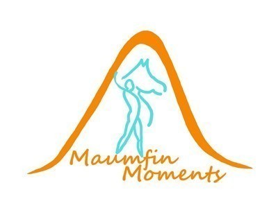 Maumfin Moments Logo